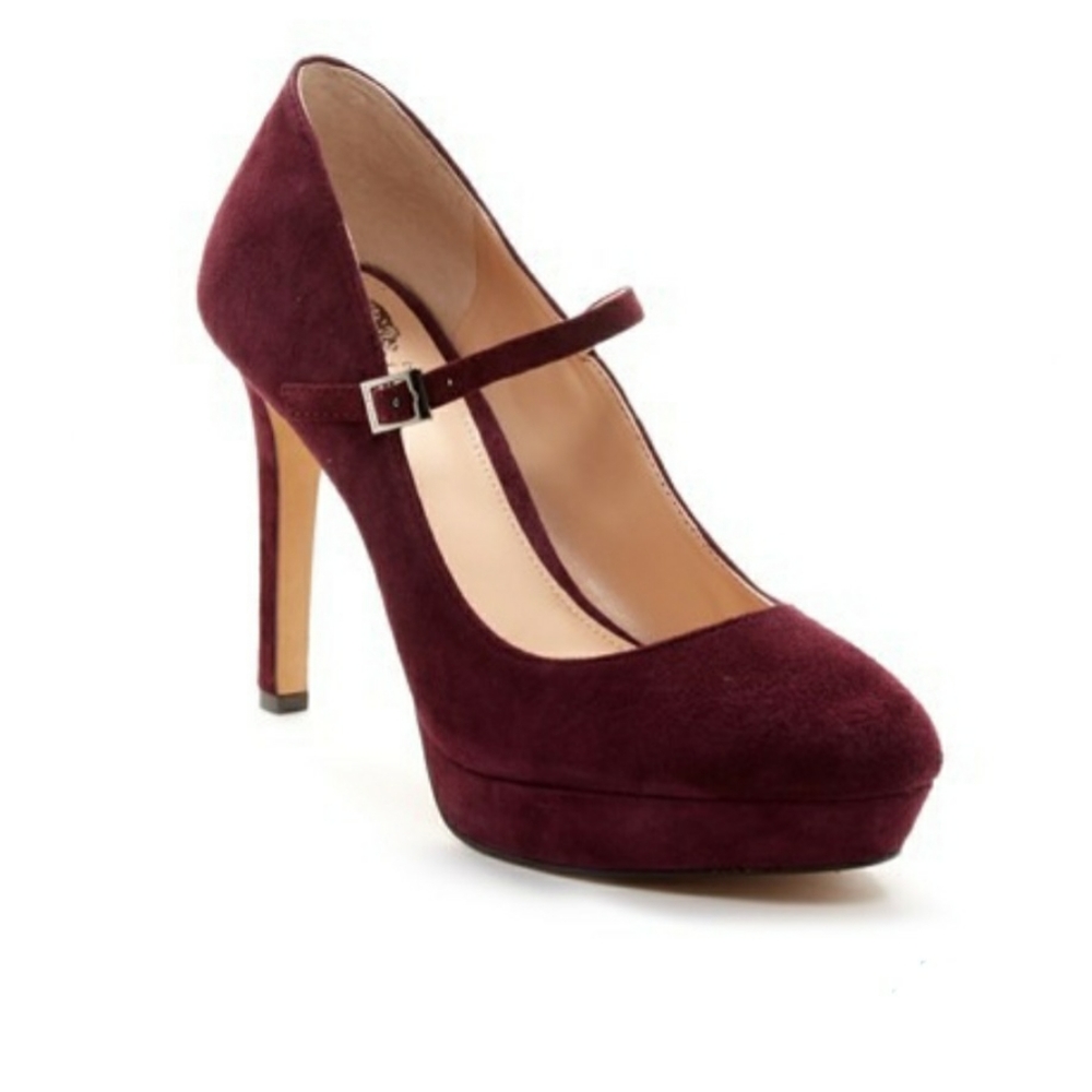 VINCE CAMUTO "JOSHLYNN" MARY-JANE PUMP